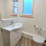 14 Au 3eme Etage, Un Superbe T2 Bis D'environ 60m2, Climatise Et Entierement Equipe Avec Terrasse Privee, Dans Un Immeuble Authentique Du 18 Eme Siecle *
