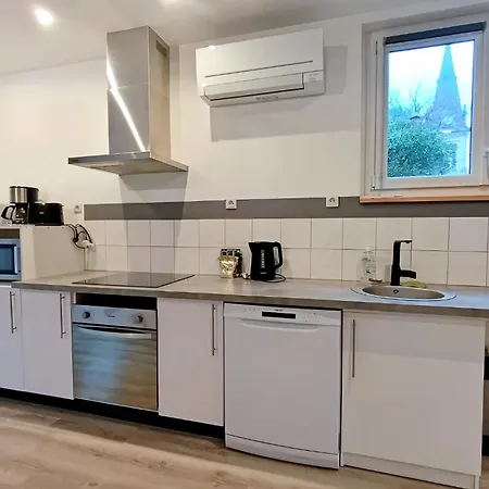 14 Au 3eme Etage, Un Superbe T2 Bis D'environ 60m2, Climatise Et Entierement Equipe Avec Terrasse Privee, Dans Un Immeuble Authentique Du 18 Eme Siecle אמלי-לה-באינס-פללדה
