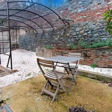 14 Au 3eme Etage, Un Superbe T2 Bis D'environ 60m2, Climatise Et Entierement Equipe Avec Terrasse Privee, Dans Un Immeuble Authentique Du 18 Eme Siecle Amélie-les-Bains-Palalda