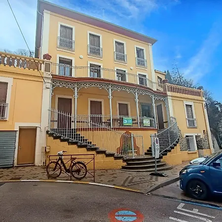 14 Au 3eme Etage, Un Superbe T2 Bis D'environ 60m2, Climatise Et Entierement Equipe Avec Terrasse Privee, Dans Un Immeuble Authentique Du 18 Eme Siecle אמלי-לה-באינס-פללדה